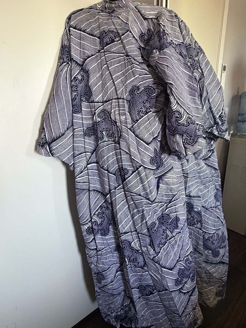 FP In Tokyo Yukata Robe Size 64 In Length Blue White Wave Cotton including sash